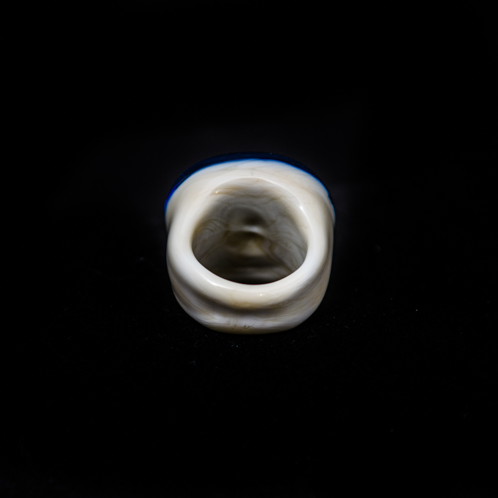 particolare anello sfumature blu ferrovetro murano